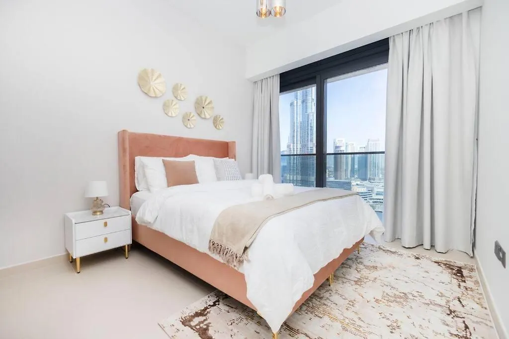 Apartamento Elegant 4Br, Stunning Burj Khalifa Views Act One 3001 Dubái Emiratos Árabes Unidos