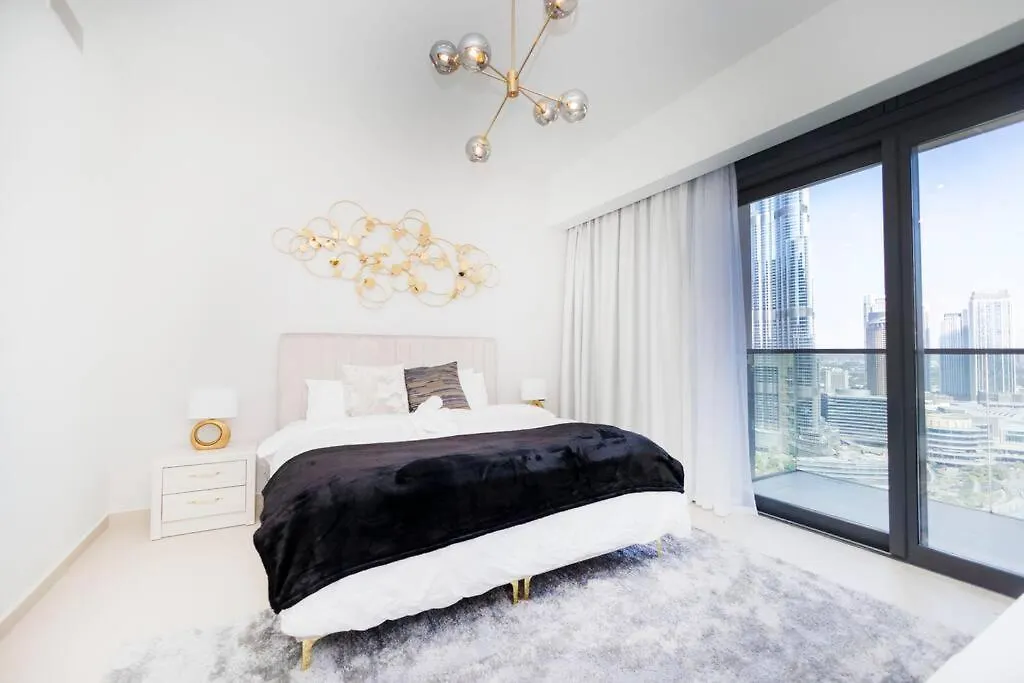 Apartamento Elegant 4Br, Stunning Burj Khalifa Views Act One 3001 Dubái