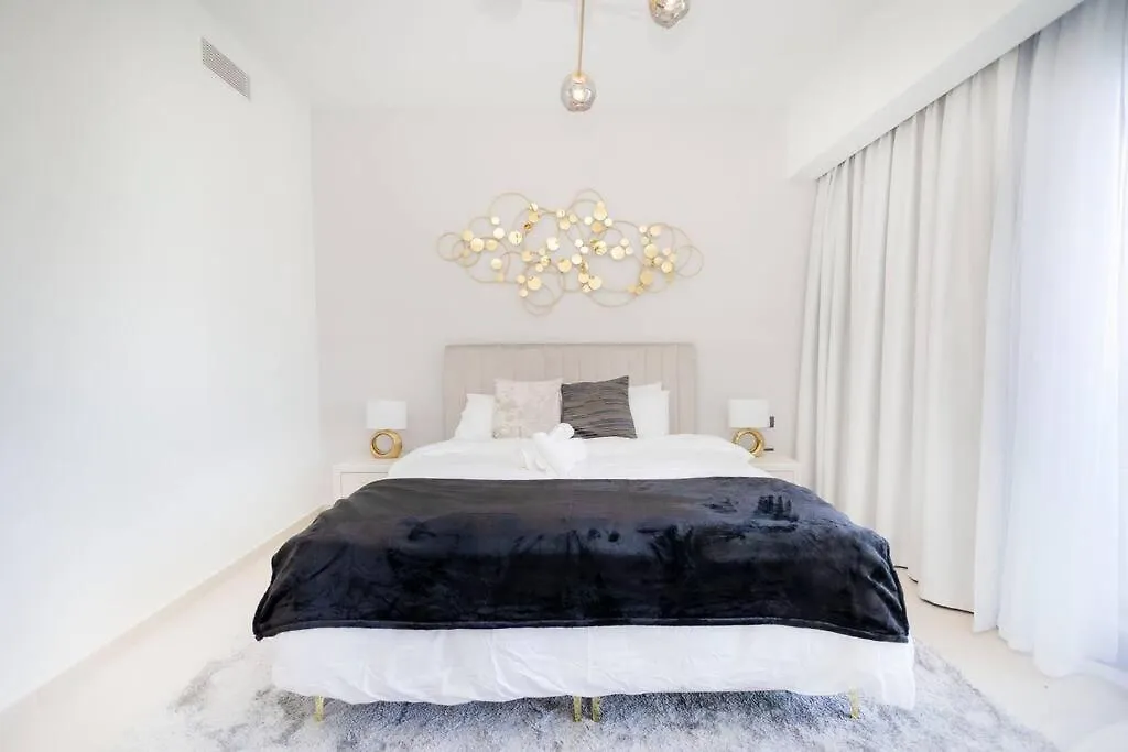 Apartamento Elegant 4Br, Stunning Burj Khalifa Views Act One 3001 Dubái